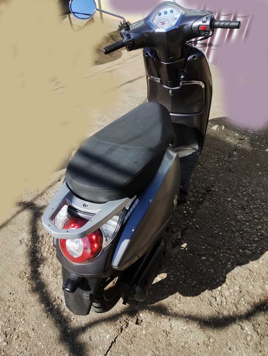 Scuter benzină second hand cu acte ieftin