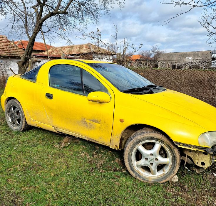 opel tigra цяла!