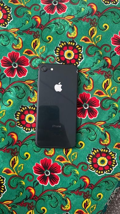 Iphone 8 64gb akb 93