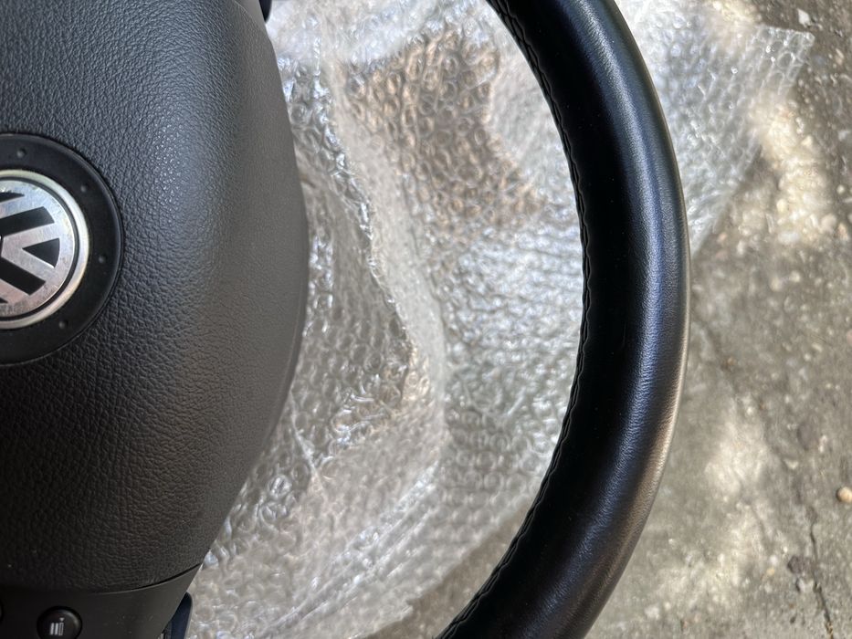 Волан с аербег и пера за Тигуан,Туаран,Голф и др