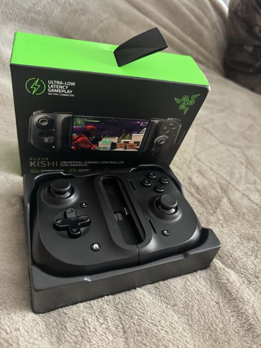 Razer Kishi – controller gaming pentru telefon