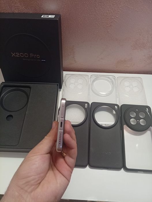 Vând / Schimb VIVO X200 PRO - IMPECABIL ( EUROPA )