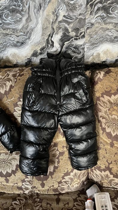 Продам зимнию куртку двойка