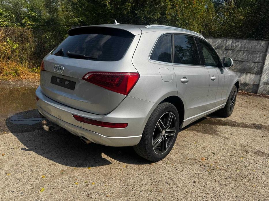 Dezmembrez Audi Q5 8R 3.0 tdi CCW 2010