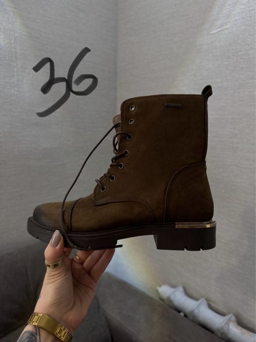 Продам женскую обувь