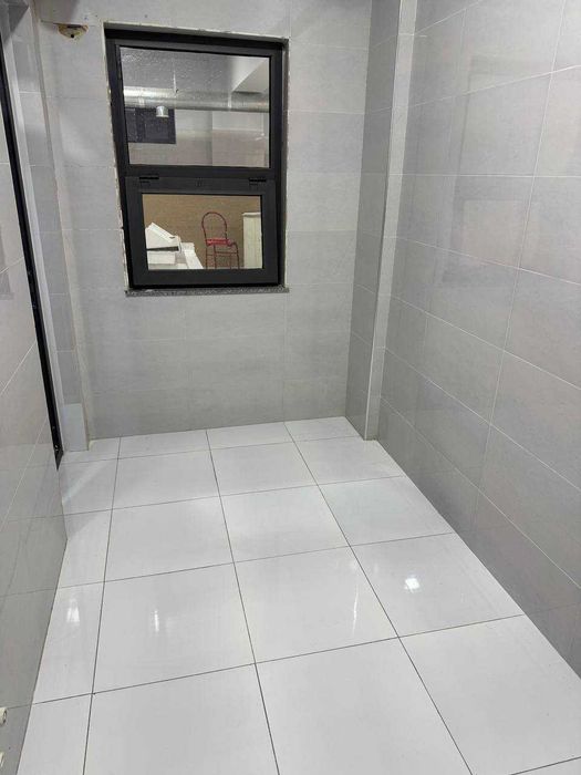 Сергели 3а. Продам нежилой обьект 380к.м.  в цокольном этаже.