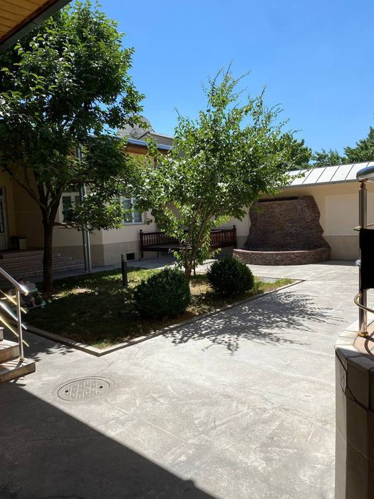 Уй сотилади  Саламатинада Яккасарой район