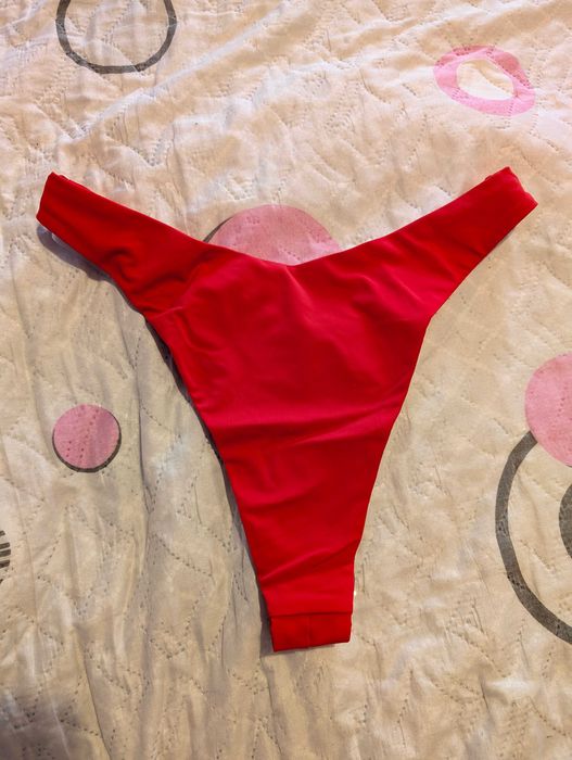 Нов бански долнище червен