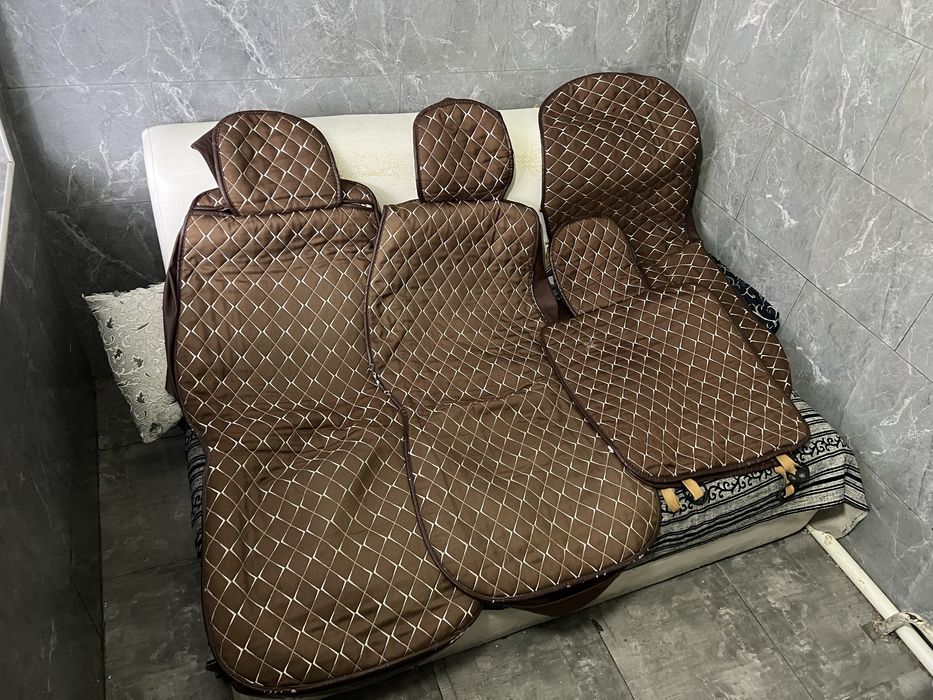 Продам авто чехлы