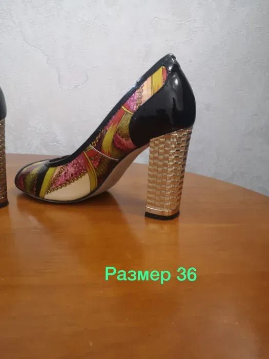 Продам туфли на каблуке
