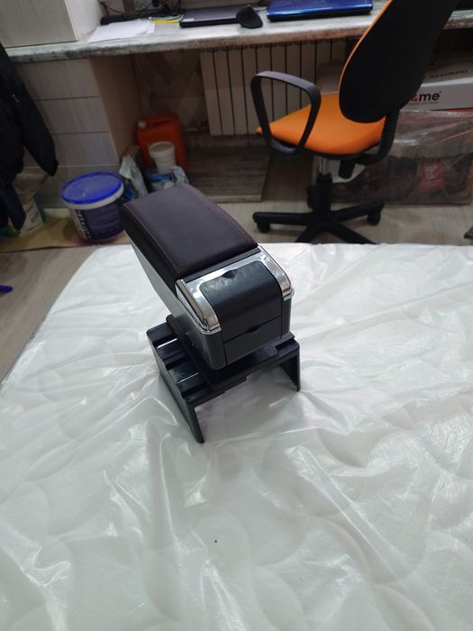 Продам подлокотник универсальный