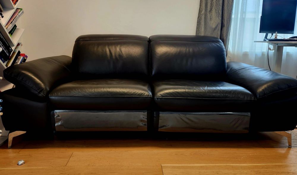 Canapea din piele cu 2 motoare electrice – cumparata de la XXX Lutz