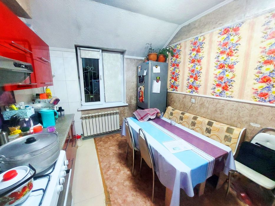 Сдаётся 2х-комнатная в мкр Самал