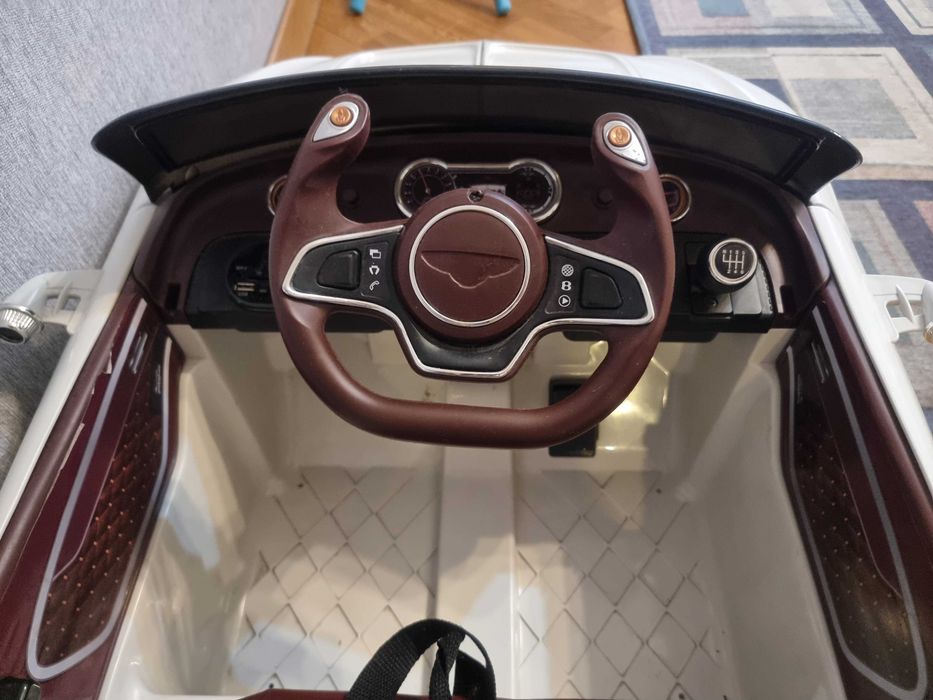 Детский электроавтомобиль