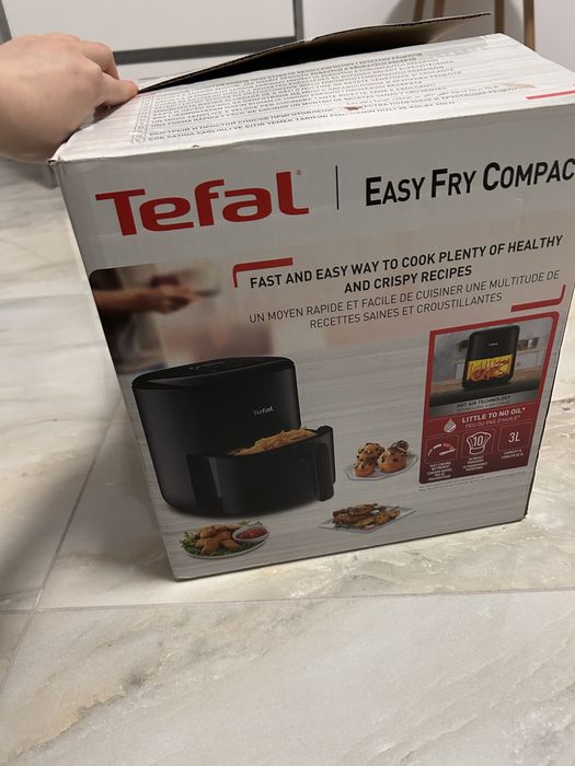 Airfryer Tefal friteuza aer cald Noua