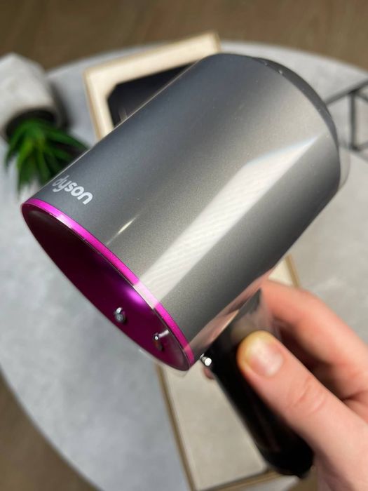 Dyson Supersonic – Nou / stare impecabilă