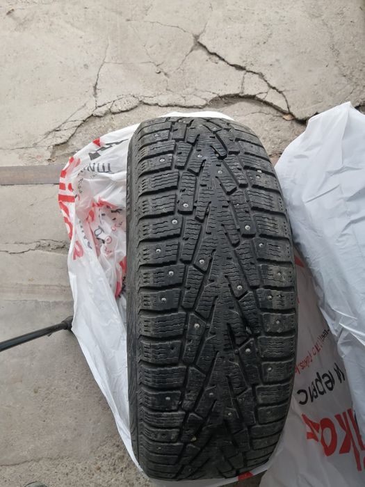 Продам хорошую резину.