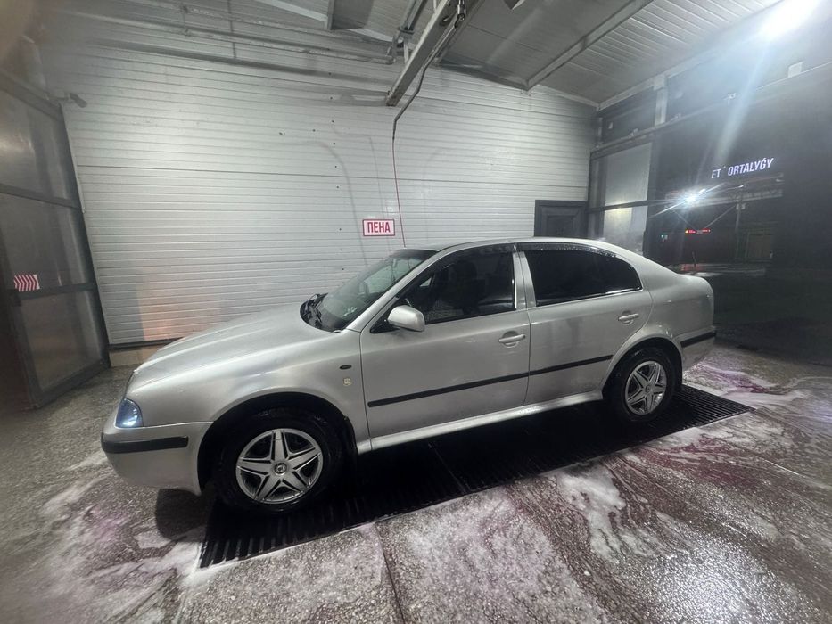 Продам Skoda 2002 год