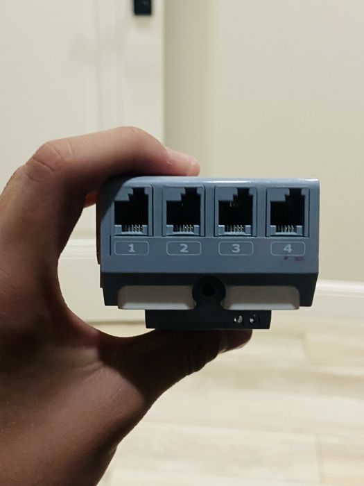 LEGO Mindstorms EV3 блок (микрокомпьютер)