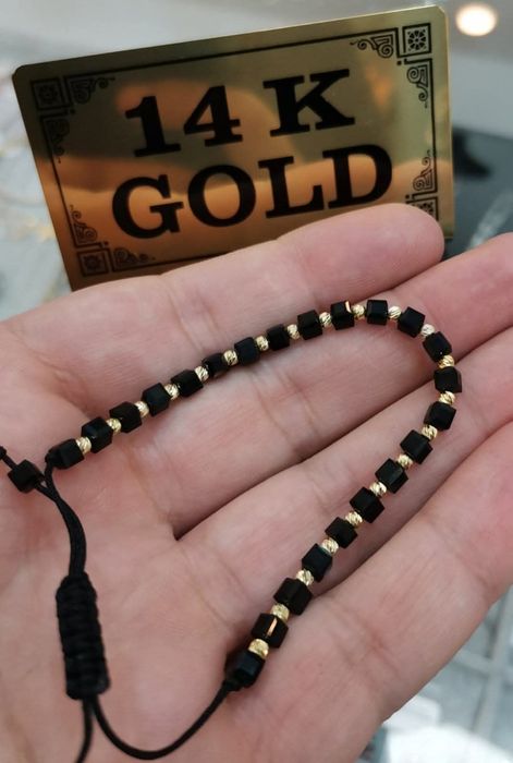 Коледните промоции със златни топчета