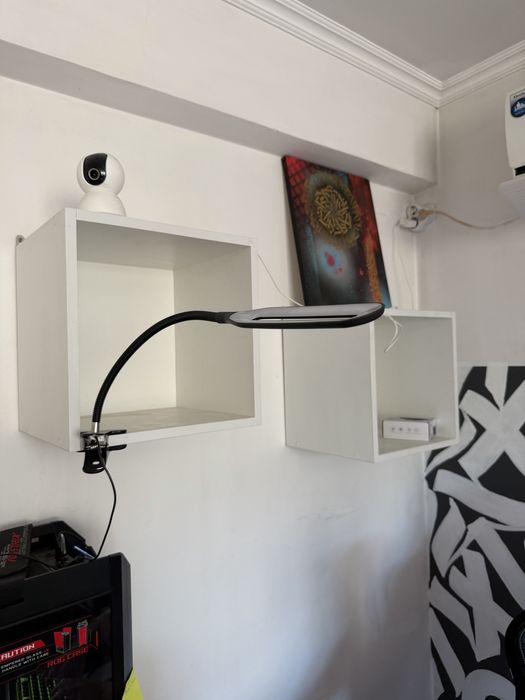 Полка на стену кубик