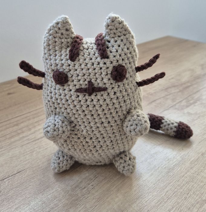 Pisica Pusheen crosetata, crochet
