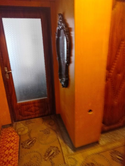 Дава се под наем Едностаен апартамент в Плевен, Широк център - 50 кв.м за 255 € - Снимка #2