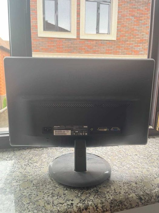 монитор Philips 196V3L