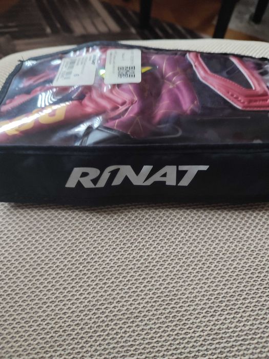 Детски вратарски ръкавици RINAT – размер 6, 35 EUR