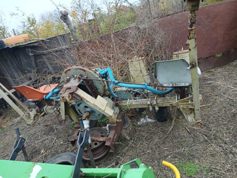 Vand Tractor si utilaje