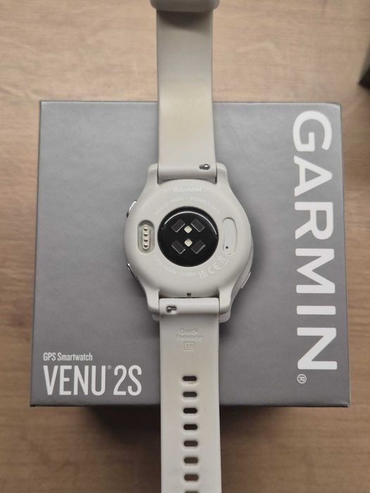 Garmin Venu 2S - Silver Grey