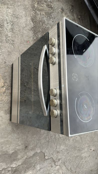 Электроплита с духовым шкафом Hansa