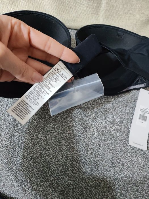 Нов сутиен Calvin Clein