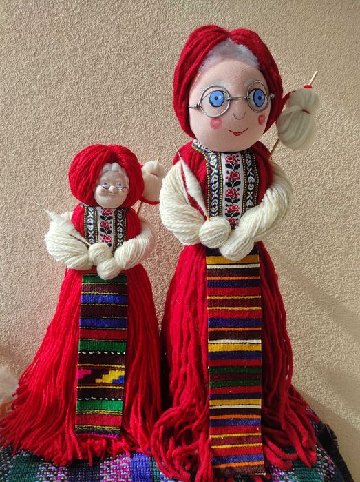 Баба Марта около 50 см височина, стояща