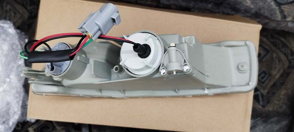 Противотуманки на Toyota Corona