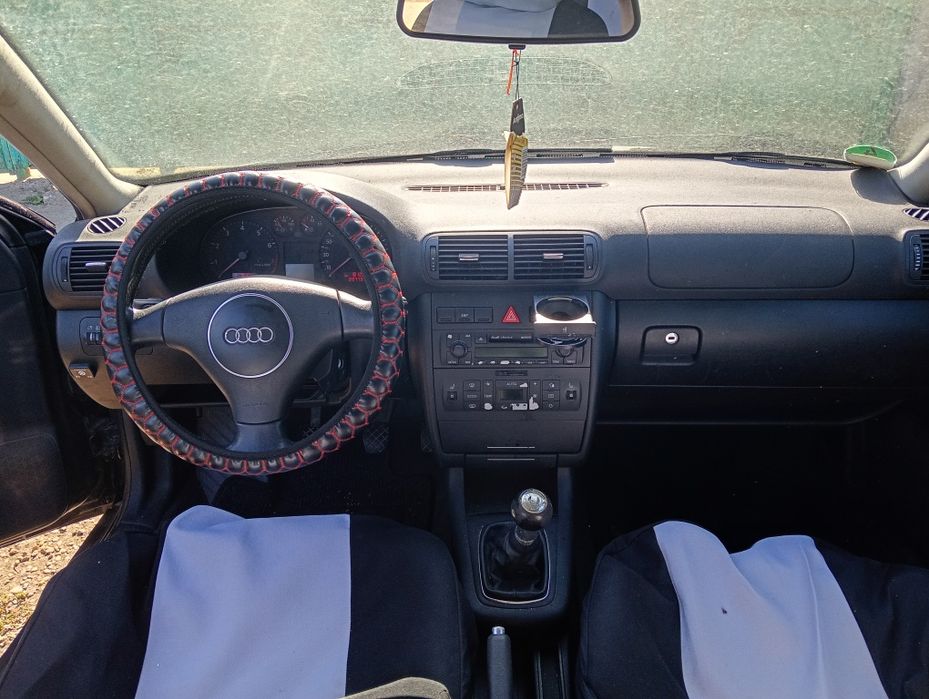Vând Audi A3 16 benzina omologat cu gaz din fabrică