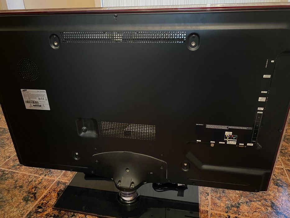 Телевизор за части или ремонт - Samsung UE40C5000QW