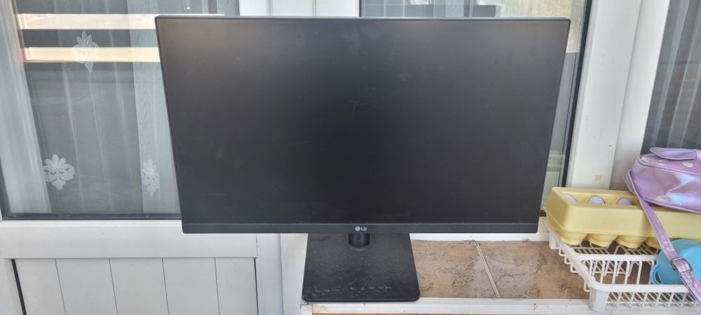 Монитор Lg 24 dm