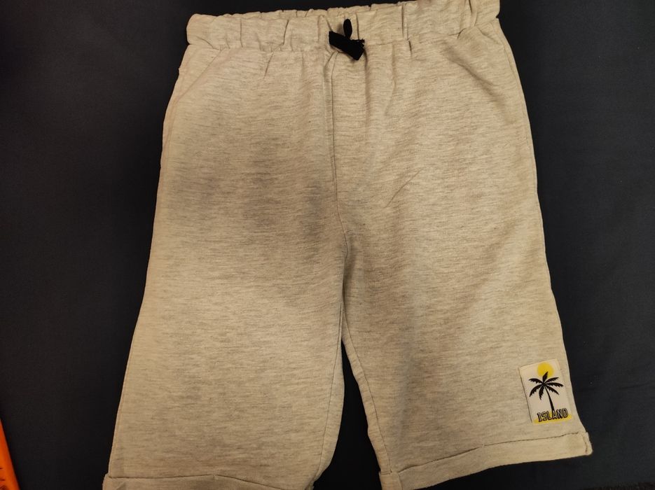 Pantaloni scurți și tricouri băiat  marime 158