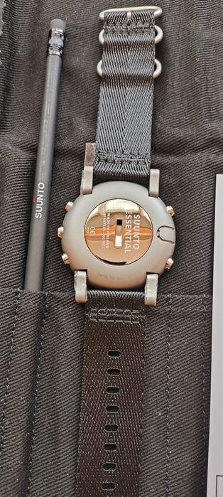 Часы Suunto Essential Stone (Финляндия)
