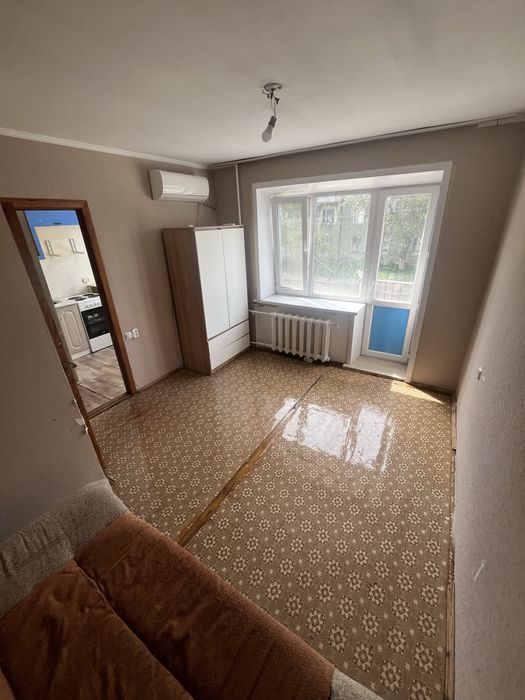 Продам Майлина 16 за 8.5 2 этаж