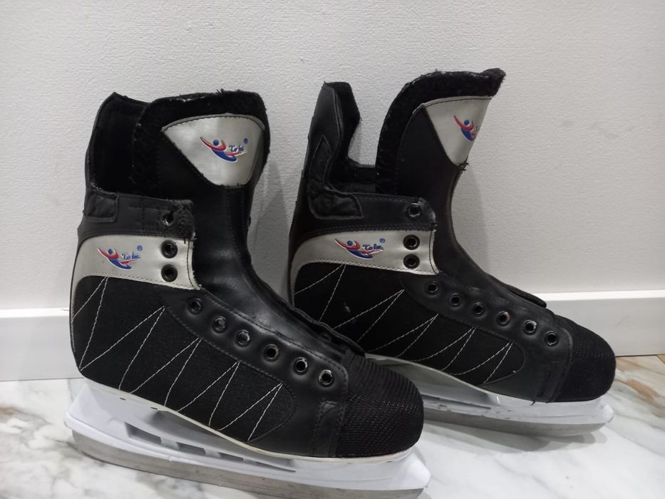 Коньки мужские за 6000 тенге