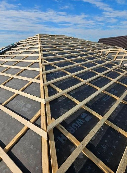 Executăm montaj acoperişuri jgheaburi burlane