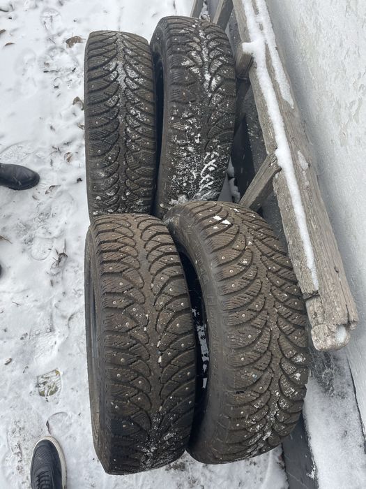 продам шины на 195/65/15