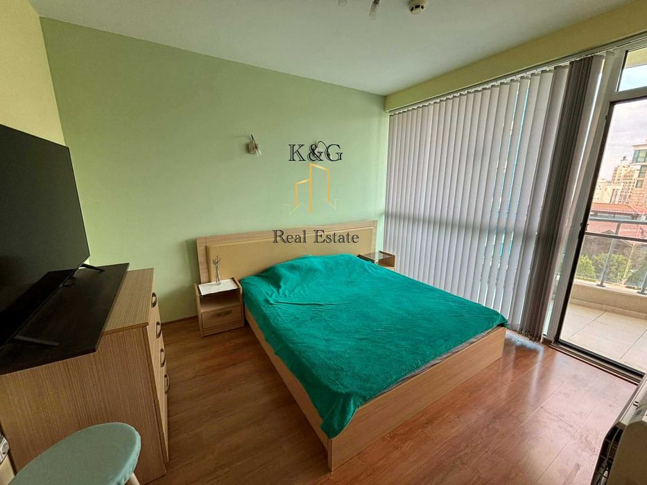 Продава се Тристаен апартамент в Поморие - 82 кв.м за 716 €/кв.м - Снимка #2