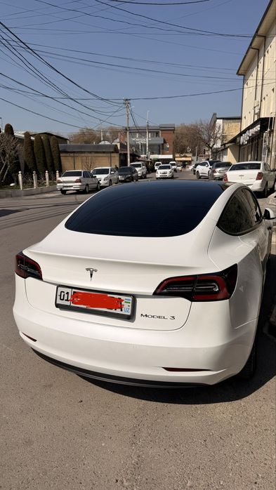 Tesla Model 3 2023