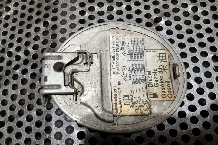 Usita rezervor 7M0809905F 1H0010092L 7M0809905F 1H0010092L Volkswagen