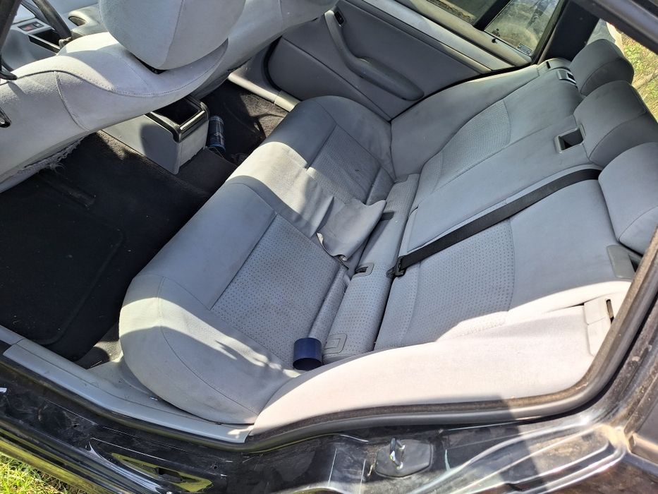 Dezmembrez bmw e46 facelift si non facelift