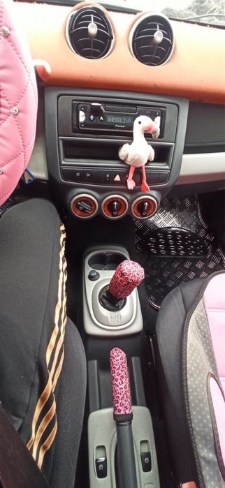 Автомобил Smart for four