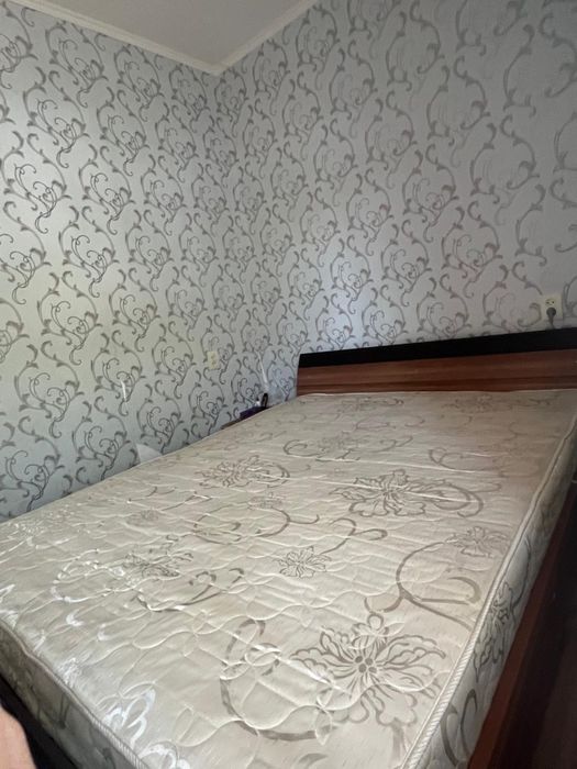 Продается Кровать с матрасом
